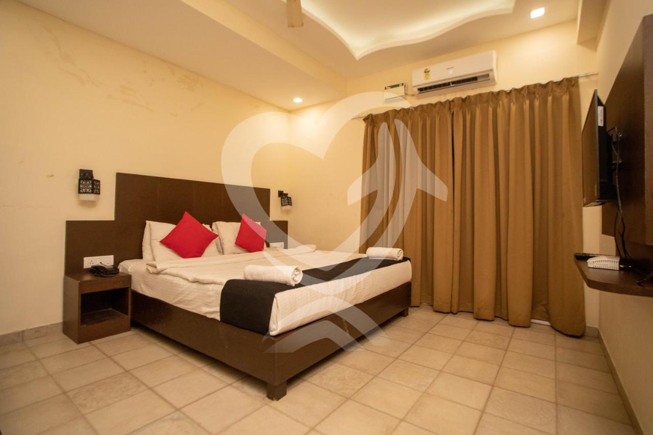 Hotel De Alcazar Calangute Extérieur photo