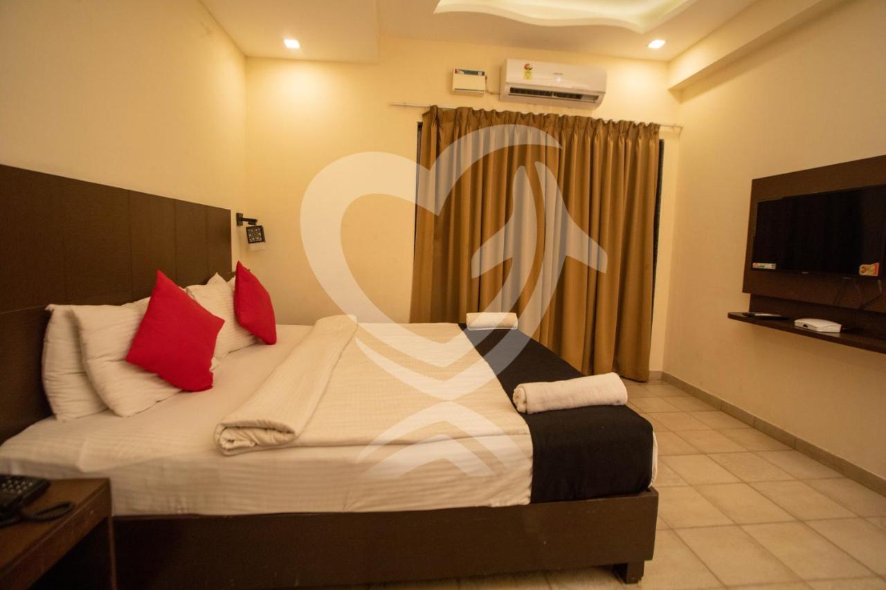 Hotel De Alcazar Calangute Extérieur photo