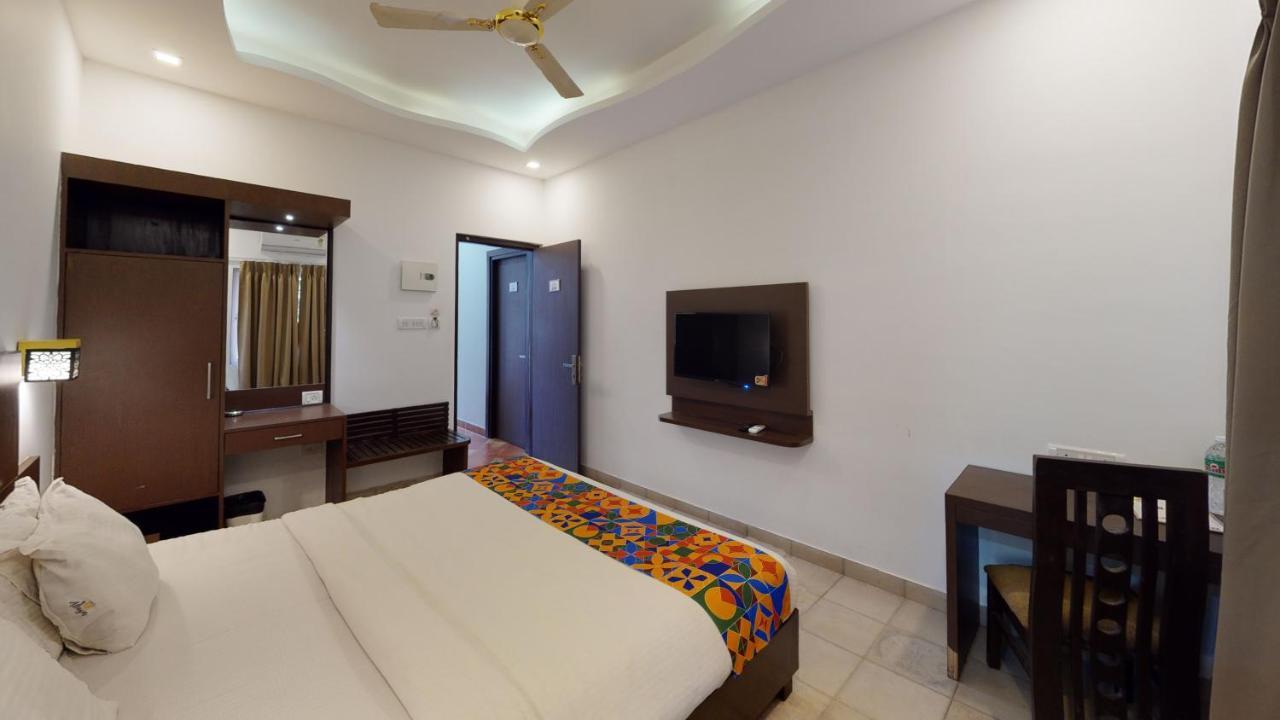 Hotel De Alcazar Calangute Extérieur photo