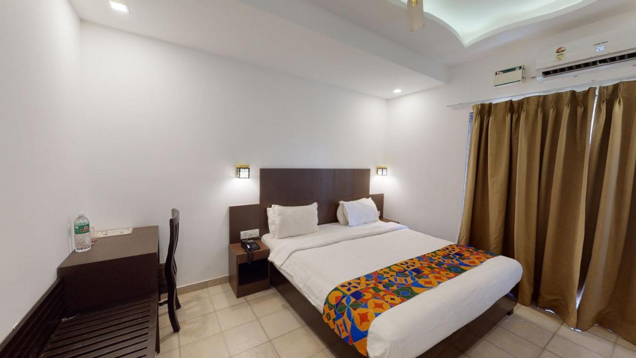 Hotel De Alcazar Calangute Extérieur photo
